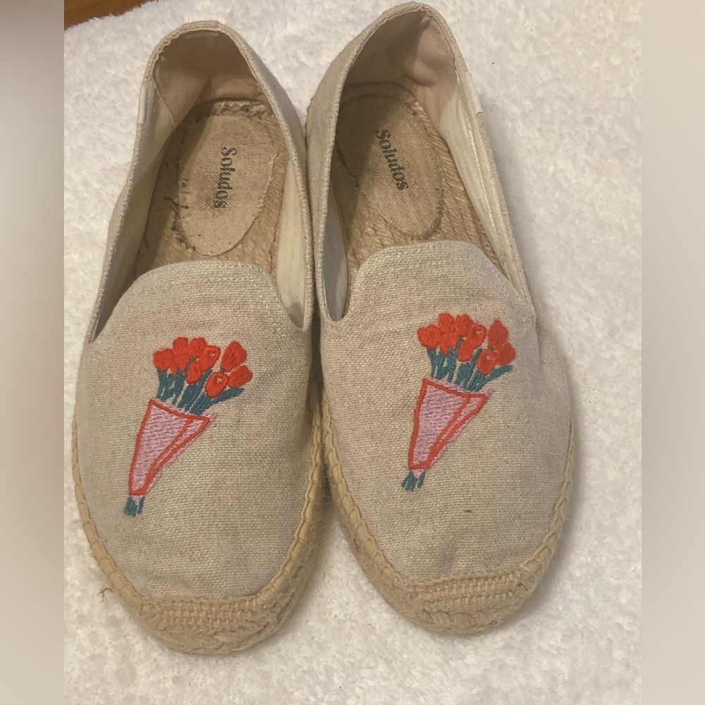 Soludos Tulip Bunch Espadrilles from Anthropology size 9.5 in great condition